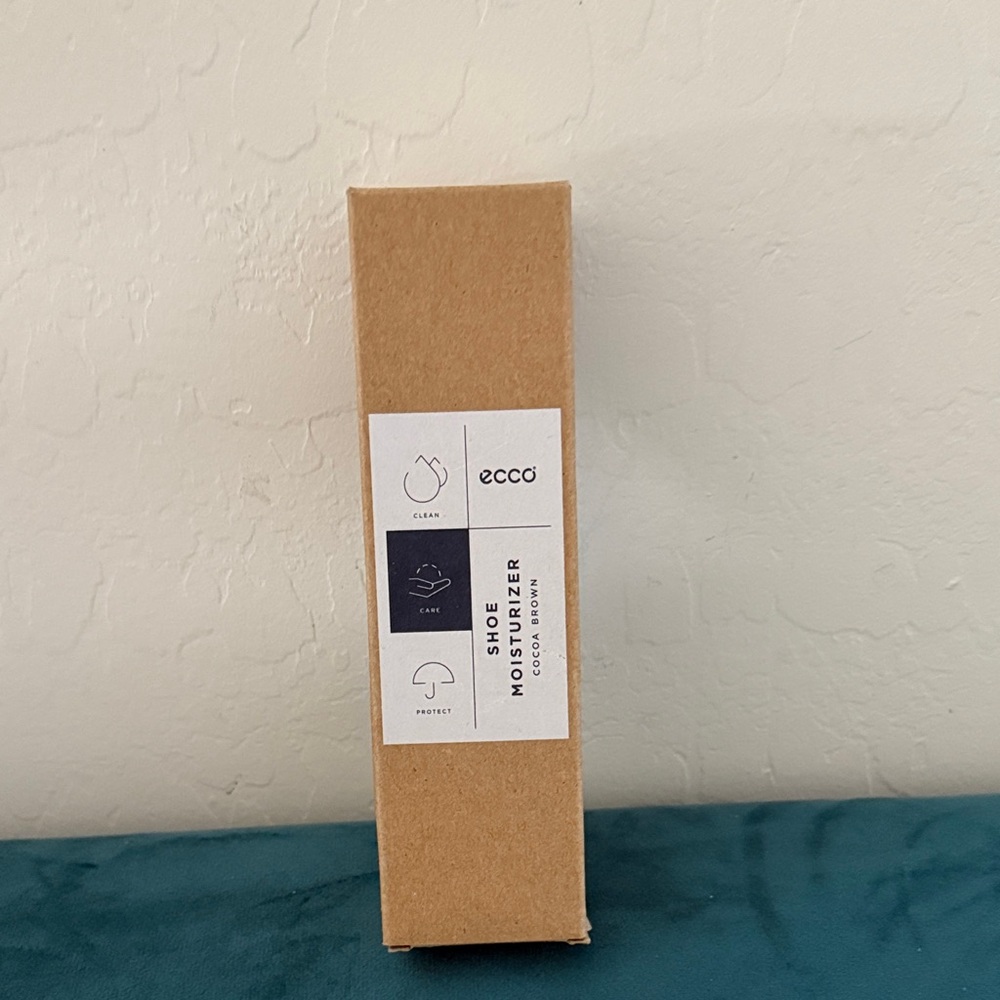 Ecco Shoe Moisturizer in Tan Packaging